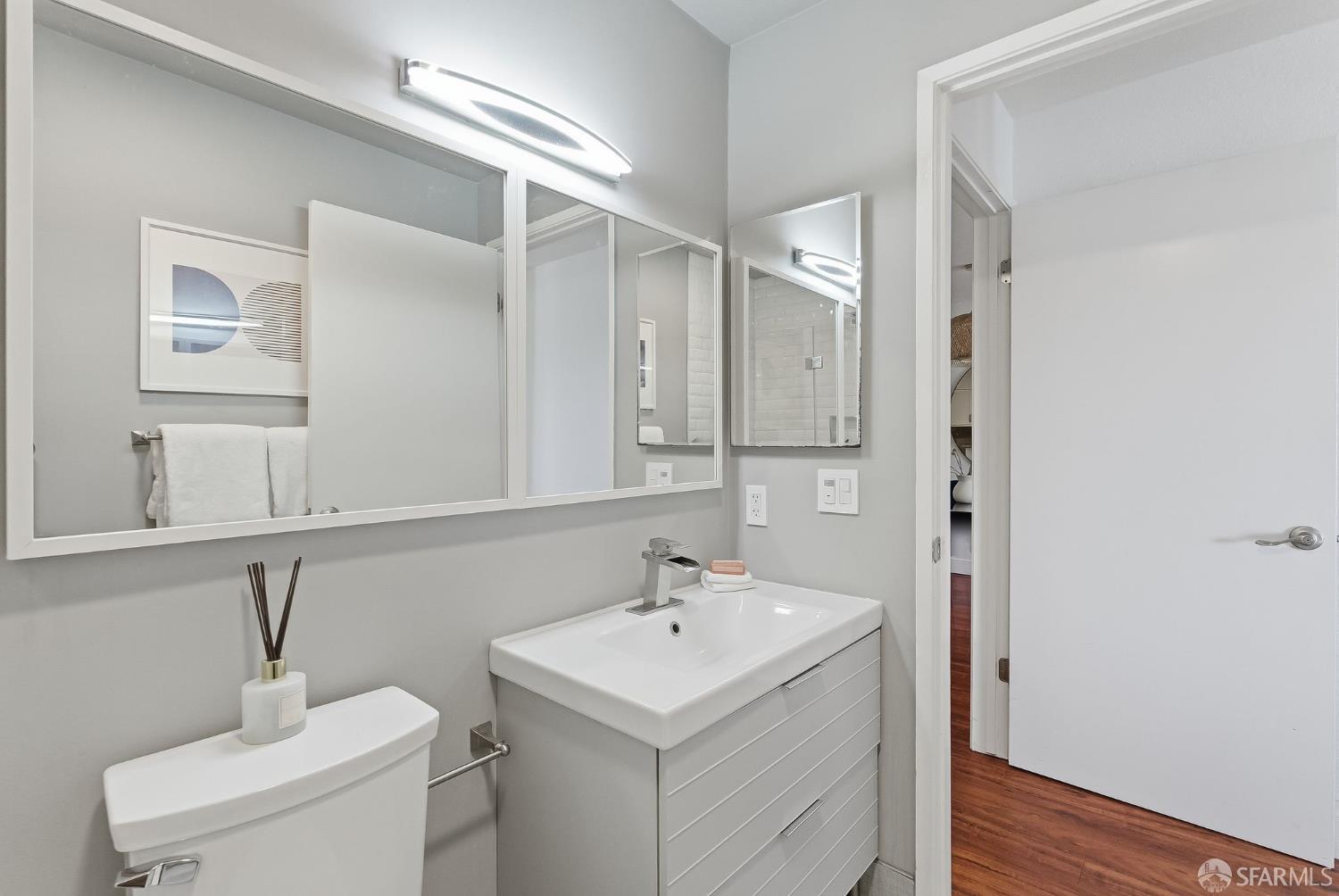 Photo #15: 426113213 Listing: Photo #15