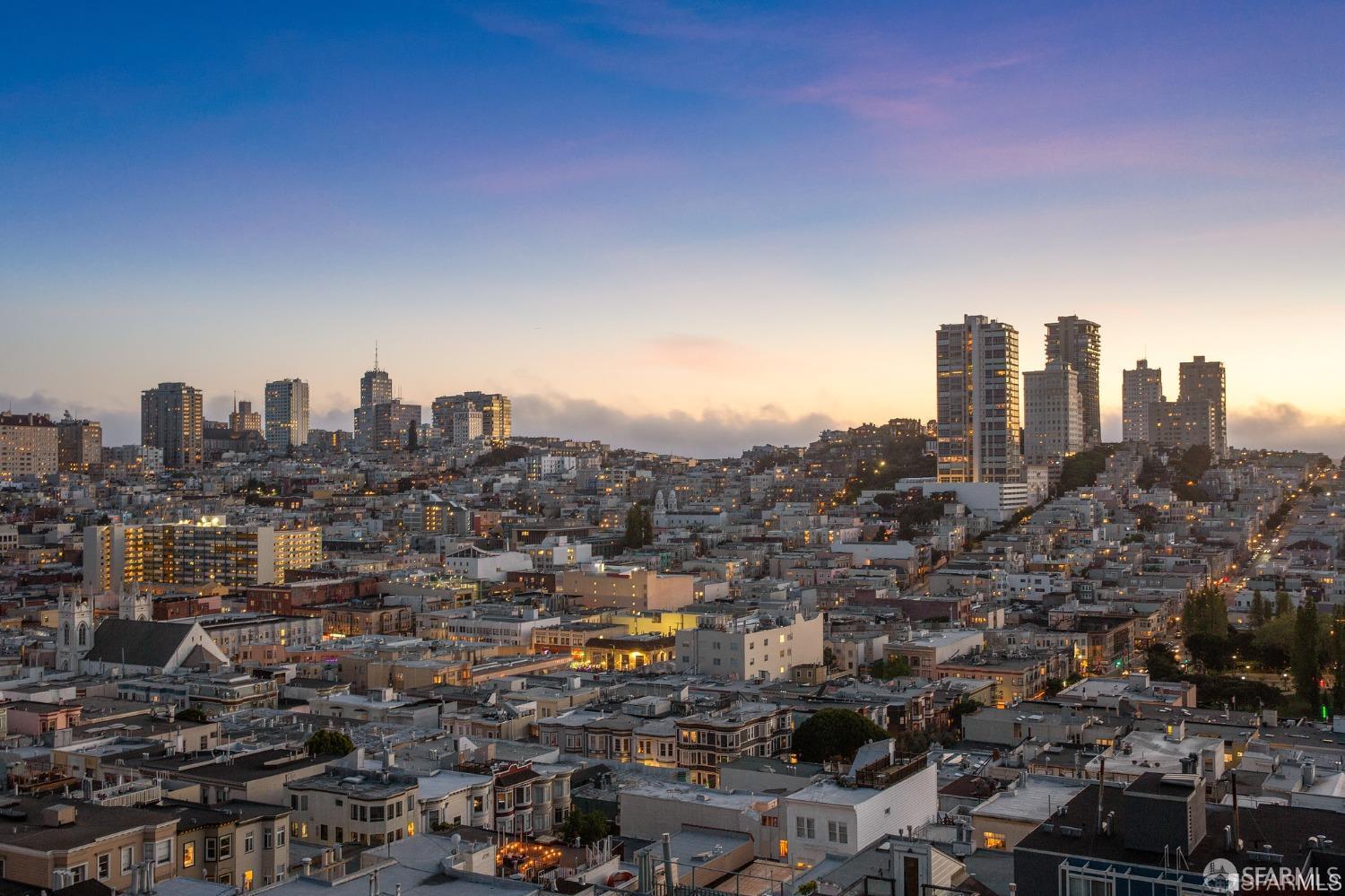 Detail Gallery Image 13 of 16 For 119 Telegraph Hill Blvd, San Francisco,  CA 94133 - 3 Beds | 4/1 Baths