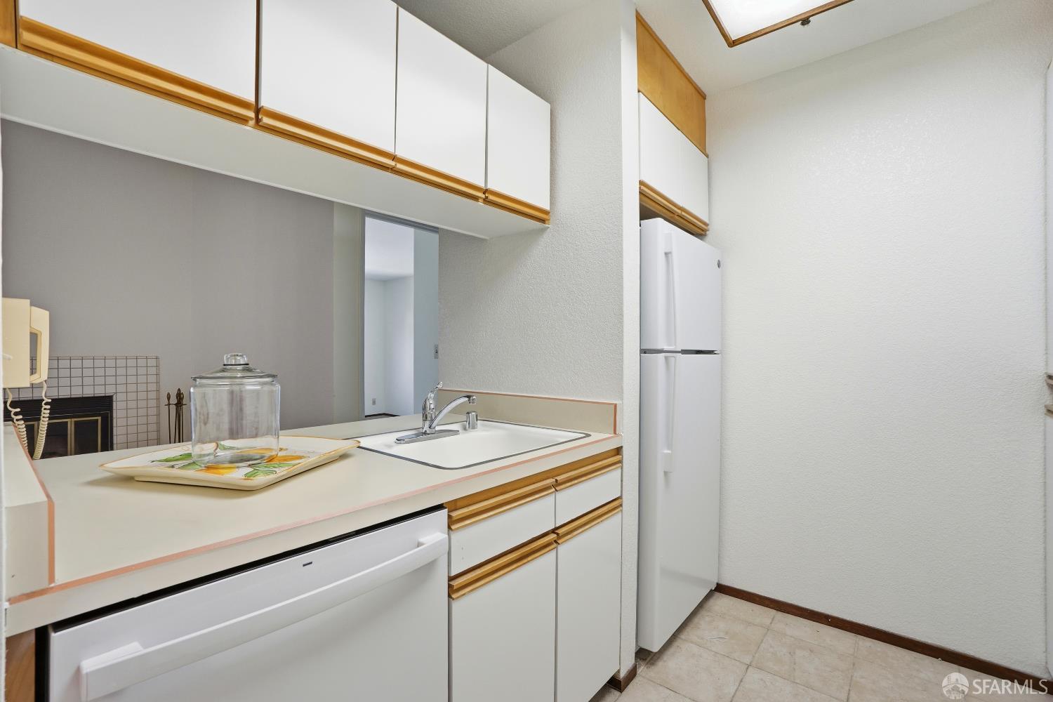 Detail Gallery Image 12 of 39 For 1308 Walden Rd #38,  Walnut Creek,  CA 94597 - 2 Beds | 2 Baths