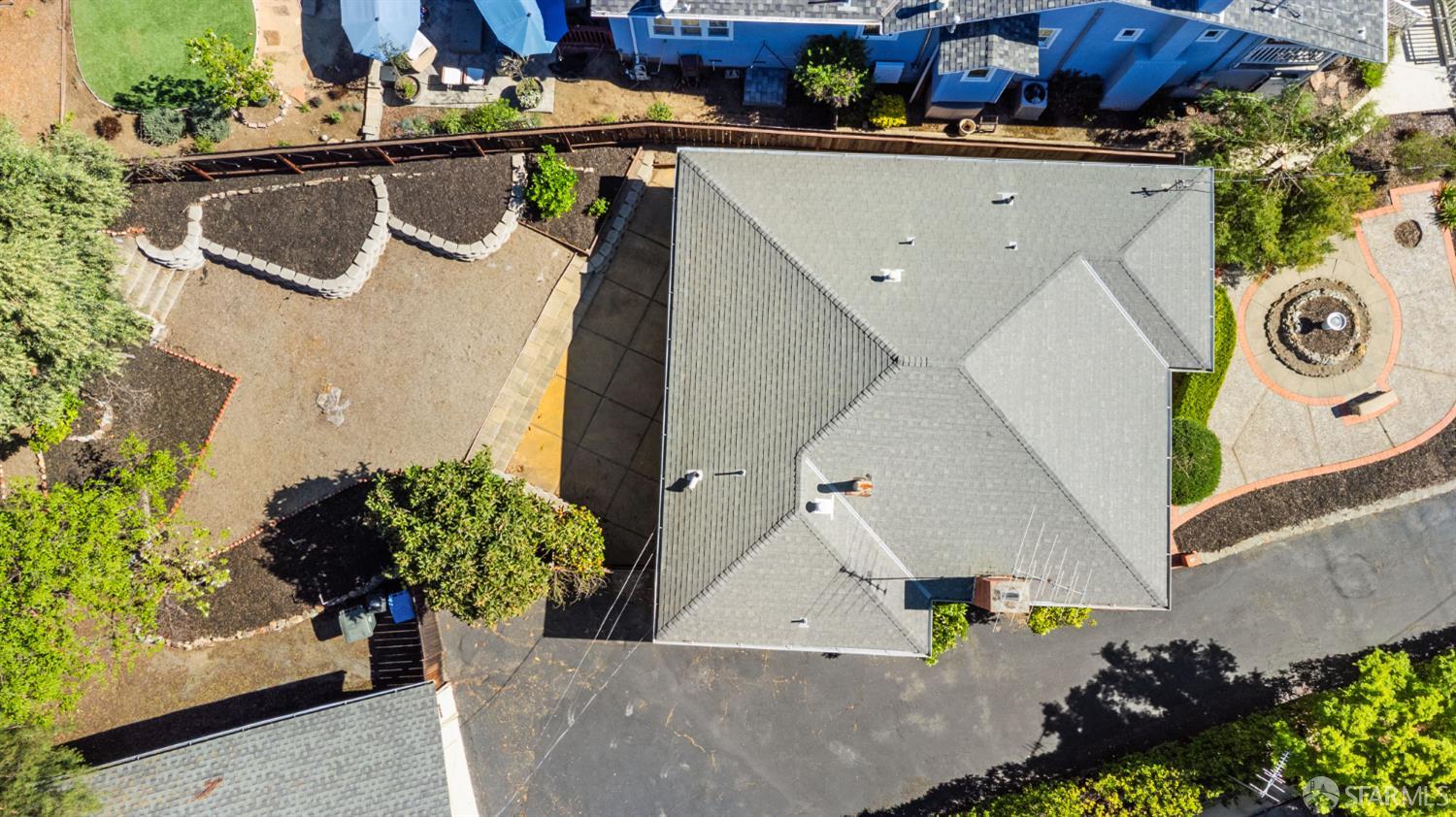 Detail Gallery Image 46 of 54 For 108 Inner Cir, Redwood City,  CA 94062 - 2 Beds | 1 Baths