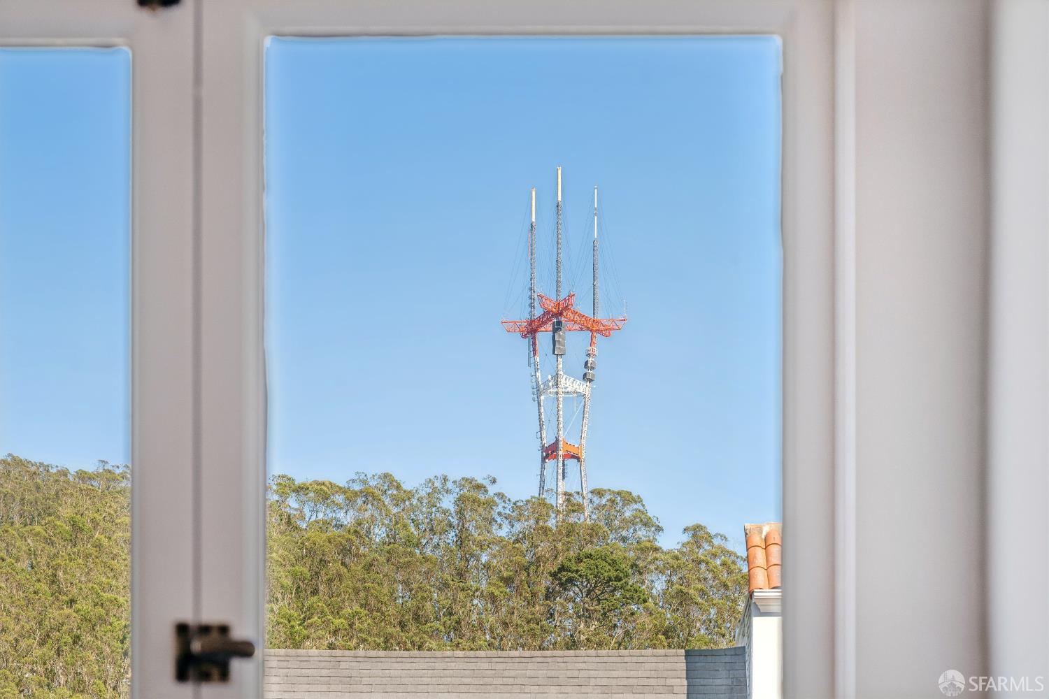 Detail Gallery Image 9 of 73 For 1819 8th Ave, San Francisco,  CA 94109 - 3 Beds | 2 Baths