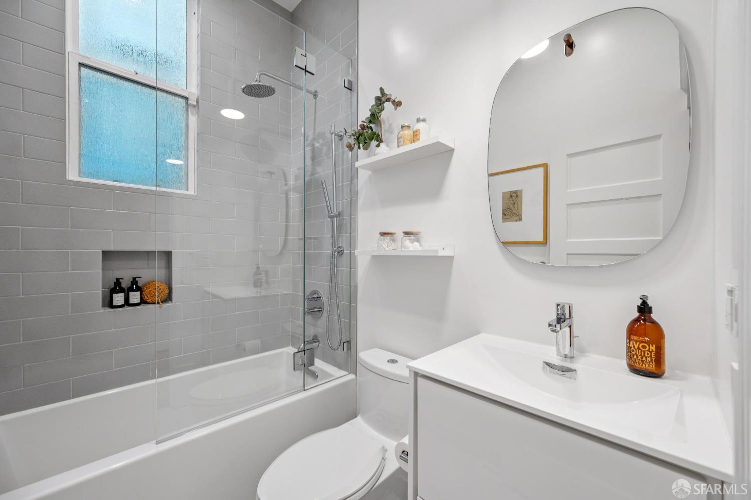 Detail Gallery Image 16 of 21 For 3920 Sacramento St, San Francisco,  CA 94118 - 3 Beds | 2 Baths