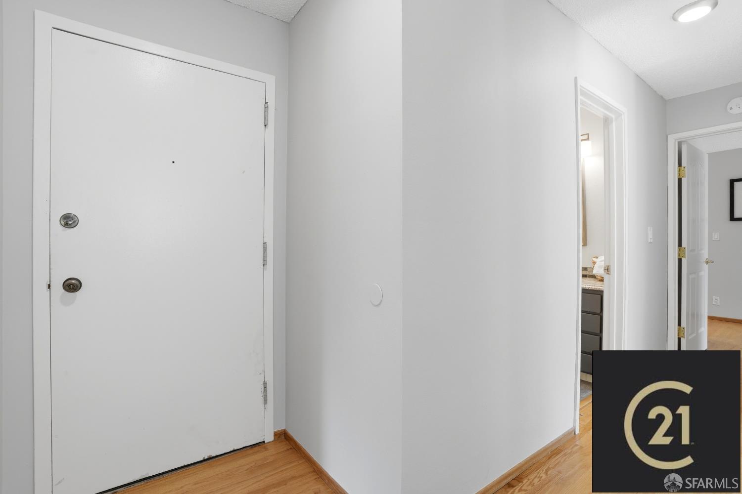 Detail Gallery Image 8 of 44 For 230 N Lake Merced Hls 1a,  San Francisco,  CA 94132 - 2 Beds | 2 Baths