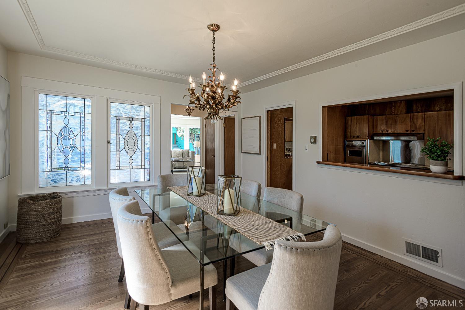 Detail Gallery Image 8 of 30 For 1620 Pacheco St, San Francisco,  CA 94116 - 2 Beds | 1 Baths