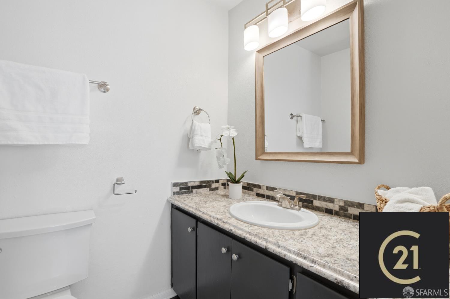 Detail Gallery Image 27 of 44 For 230 N Lake Merced Hls 1a,  San Francisco,  CA 94132 - 2 Beds | 2 Baths