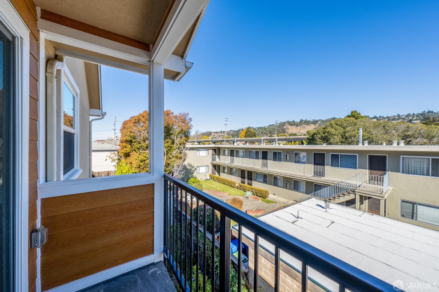 Detail Gallery Image 48 of 88 For 938 Kearney St, El Cerrito,  CA 94133 - 8 Beds | 8/2 Baths