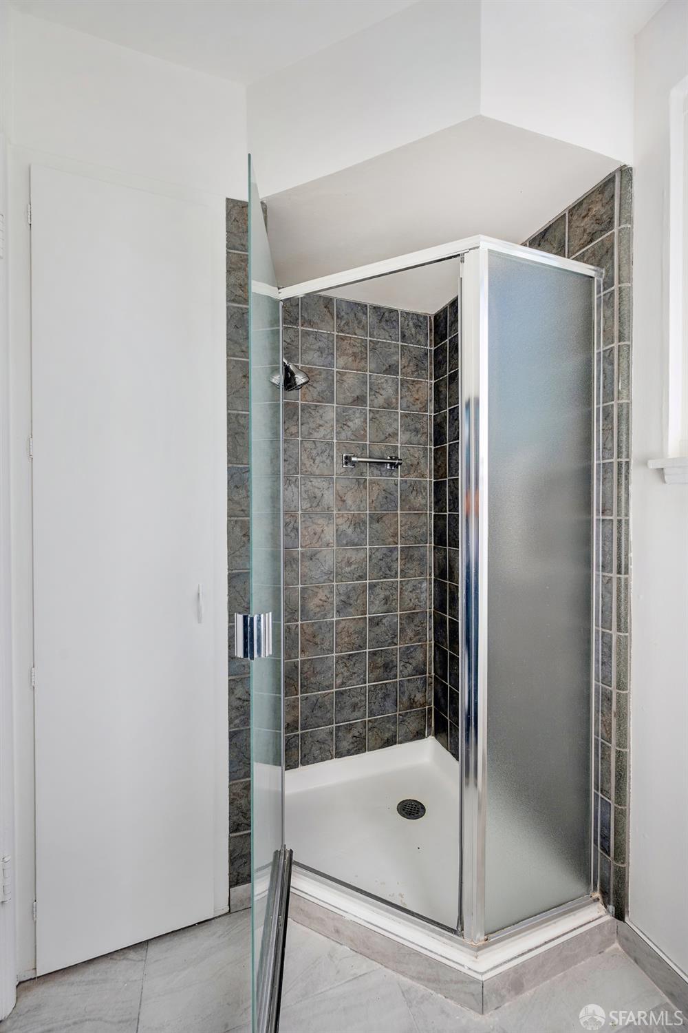 Detail Gallery Image 28 of 73 For 1819 8th Ave, San Francisco,  CA 94109 - 3 Beds | 2 Baths