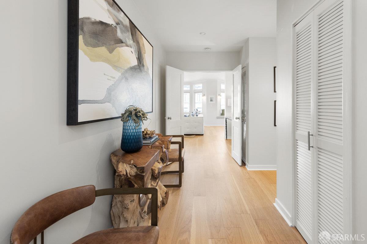Detail Gallery Image 5 of 39 For 44 Macondray Ln 2w,  San Francisco,  CA 94133 - 2 Beds | 2 Baths