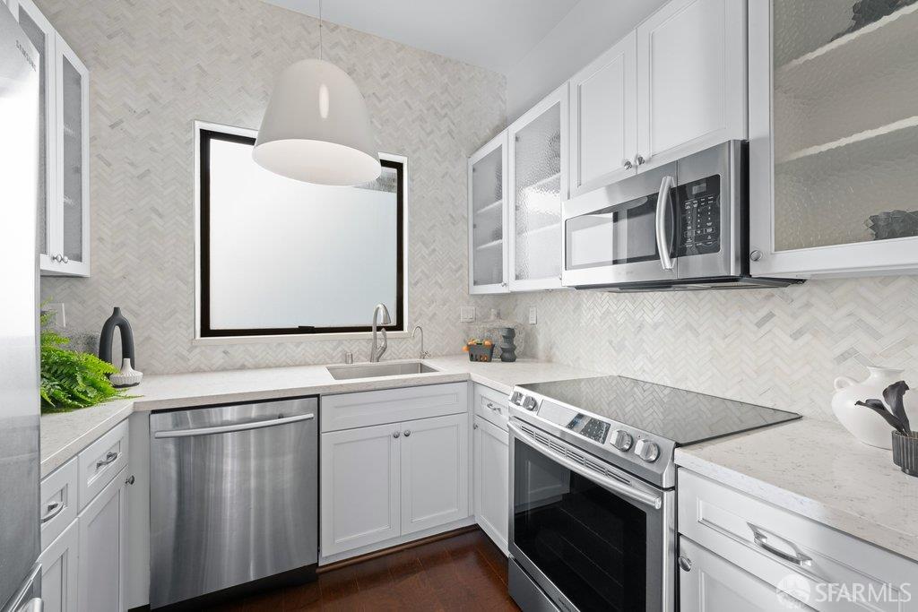 Detail Gallery Image 22 of 92 For 2425 Market St #6,  San Francisco,  CA 94114 - 2 Beds | 1 Baths