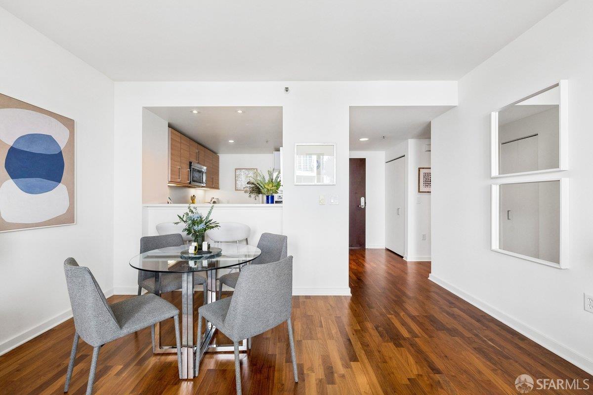 Photo #7: 426115049 Listing: Photo #7