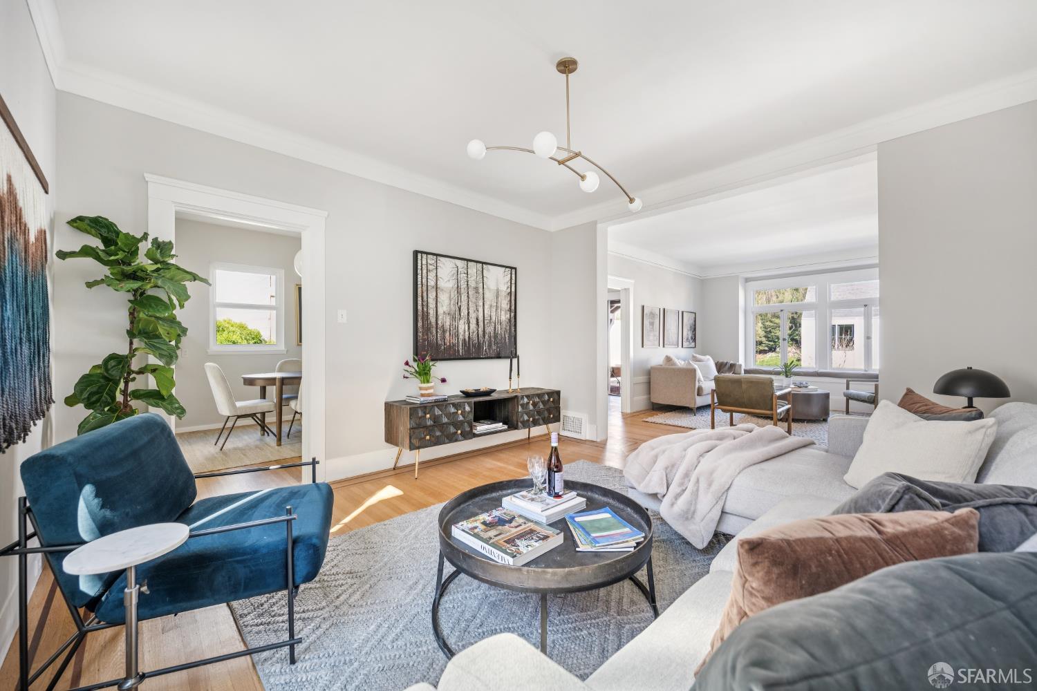 Detail Gallery Image 17 of 73 For 1819 8th Ave, San Francisco,  CA 94109 - 3 Beds | 2 Baths