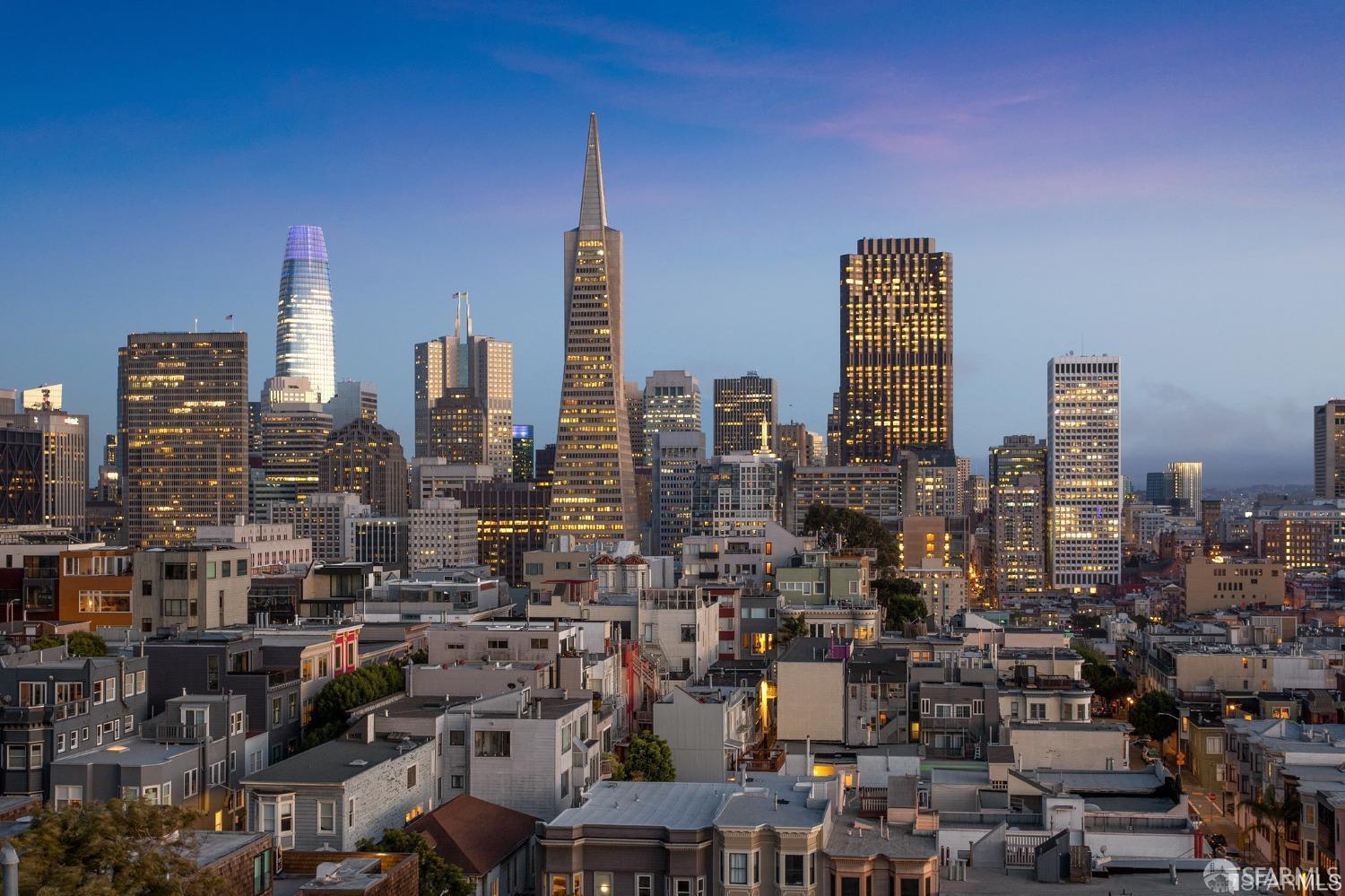 Detail Gallery Image 12 of 16 For 119 Telegraph Hill Blvd, San Francisco,  CA 94133 - 3 Beds | 4/1 Baths