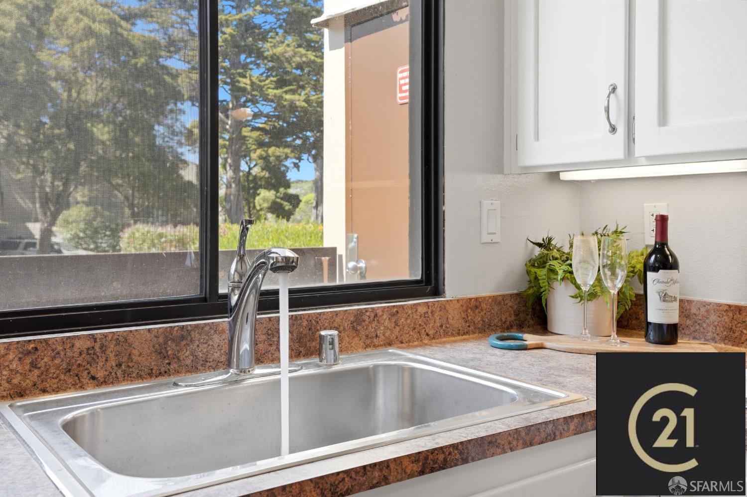 Detail Gallery Image 10 of 44 For 230 N Lake Merced Hls 1a,  San Francisco,  CA 94132 - 2 Beds | 2 Baths