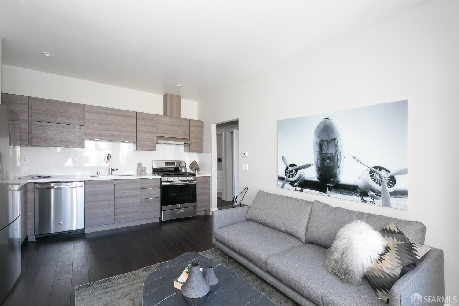 Detail Gallery Image 4 of 10 For 512 Grant Ave, San Francisco,  CA 94108 - – Beds | – Baths