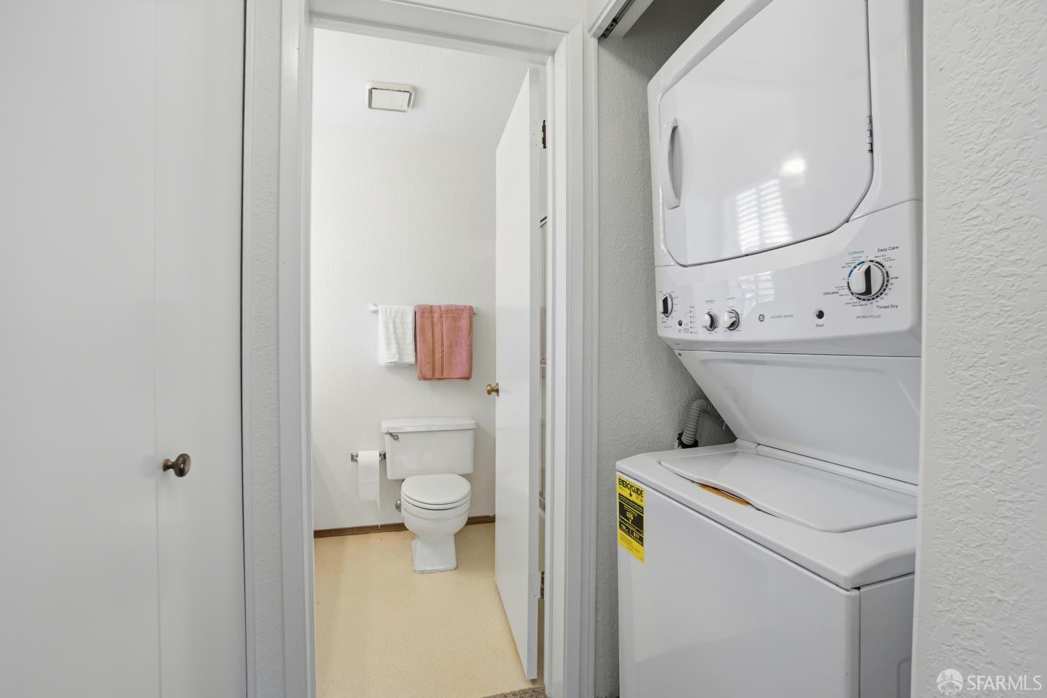 Detail Gallery Image 33 of 39 For 1308 Walden Rd #38,  Walnut Creek,  CA 94597 - 2 Beds | 2 Baths