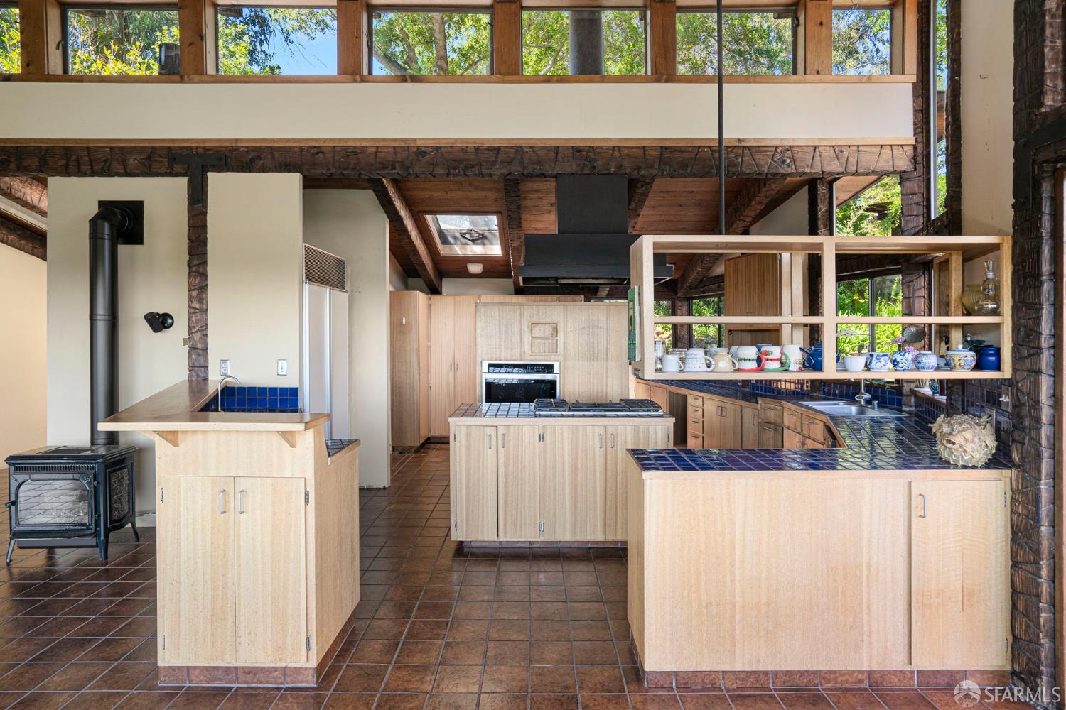 Detail Gallery Image 8 of 51 For Address Is Not Disclosed, Woodside,  CA 94062 - 3 Beds | 3 Baths