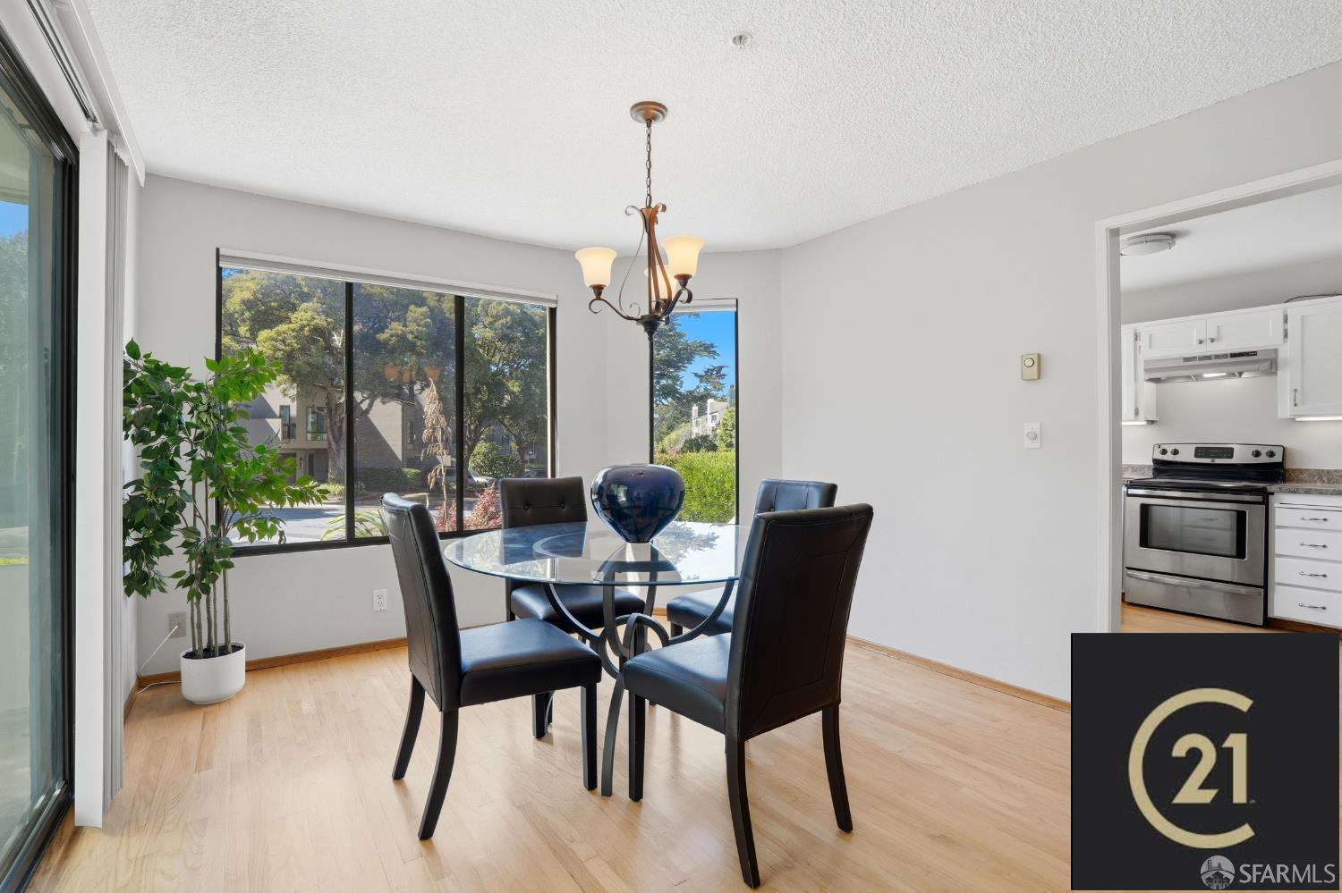 Detail Gallery Image 19 of 44 For 230 N Lake Merced Hls 1a,  San Francisco,  CA 94132 - 2 Beds | 2 Baths