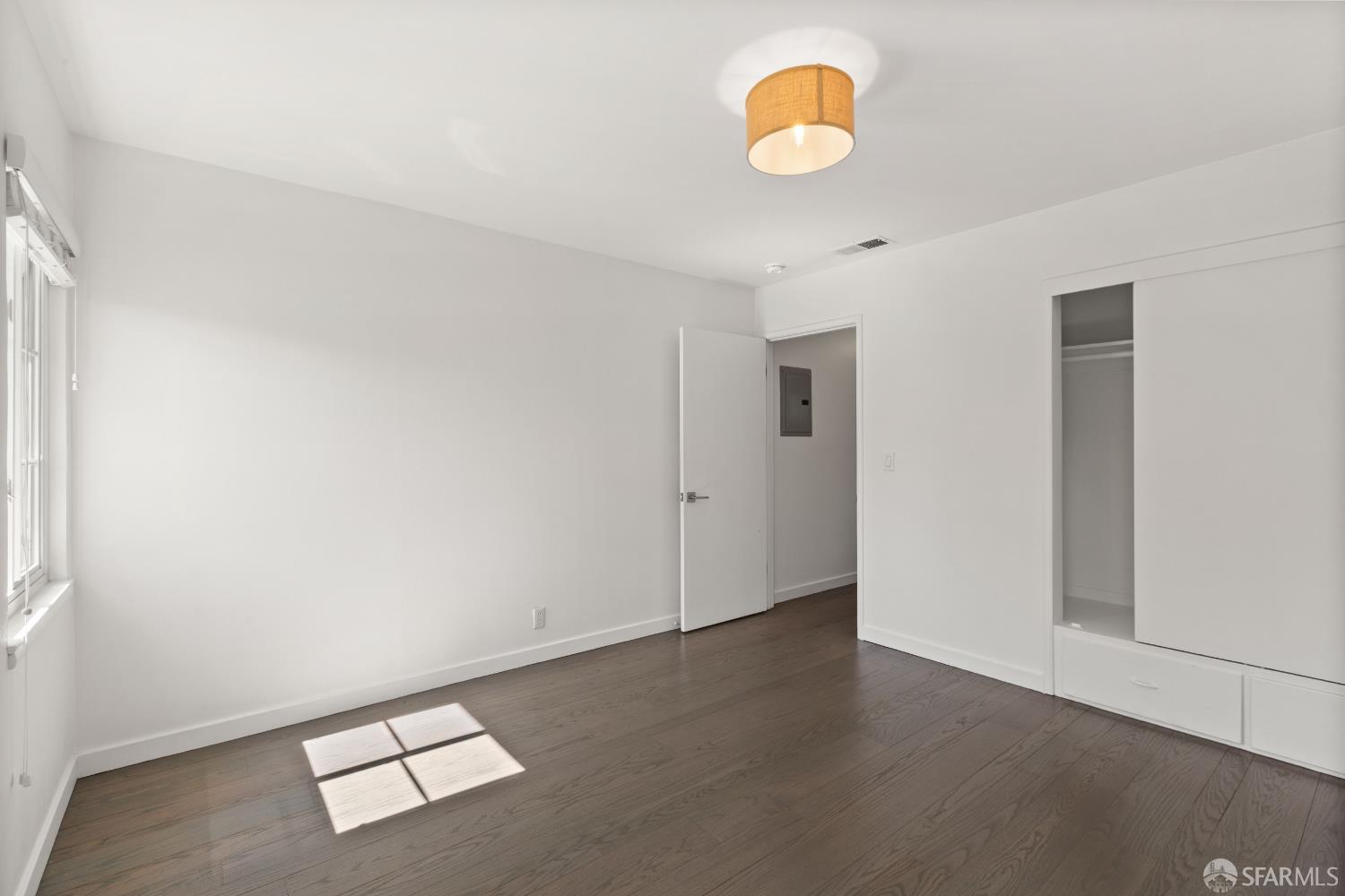 Detail Gallery Image 33 of 54 For 108 Inner Cir, Redwood City,  CA 94062 - 2 Beds | 1 Baths