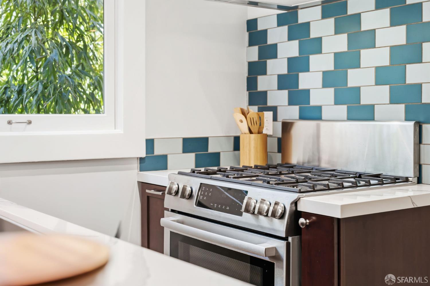 Detail Gallery Image 30 of 40 For 158 Carmel St, San Francisco,  CA 94117 - 2 Beds | 1 Baths