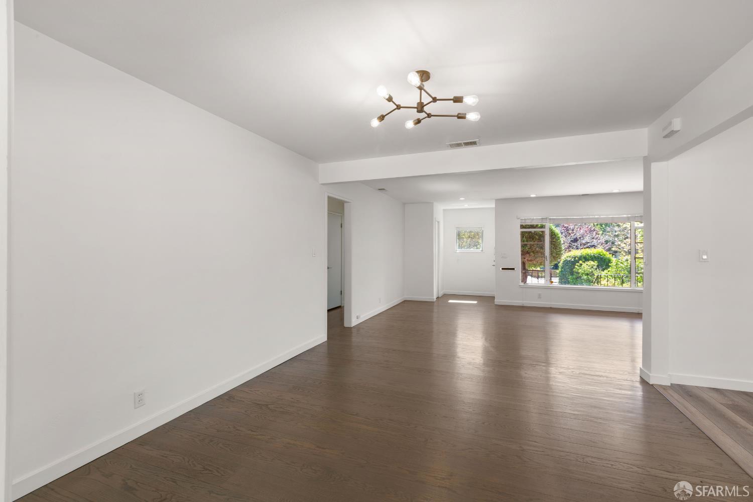 Detail Gallery Image 18 of 54 For 108 Inner Cir, Redwood City,  CA 94062 - 2 Beds | 1 Baths