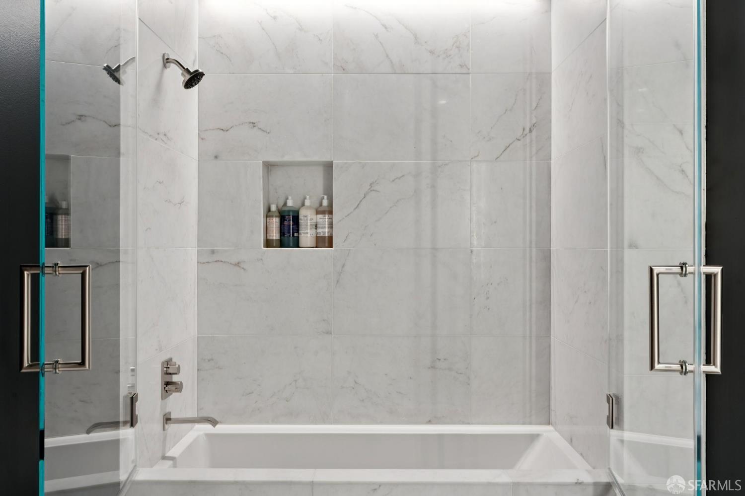 Photo #27: 426114614 Listing: Photo #27