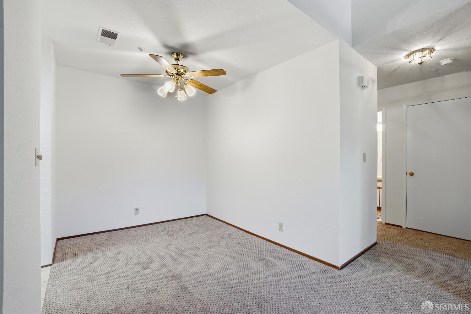 Detail Gallery Image 26 of 39 For 1308 Walden Rd #38,  Walnut Creek,  CA 94597 - 2 Beds | 2 Baths