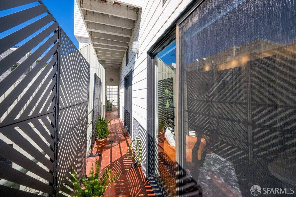 Detail Gallery Image 37 of 92 For 2425 Market St #6,  San Francisco,  CA 94114 - 2 Beds | 1 Baths