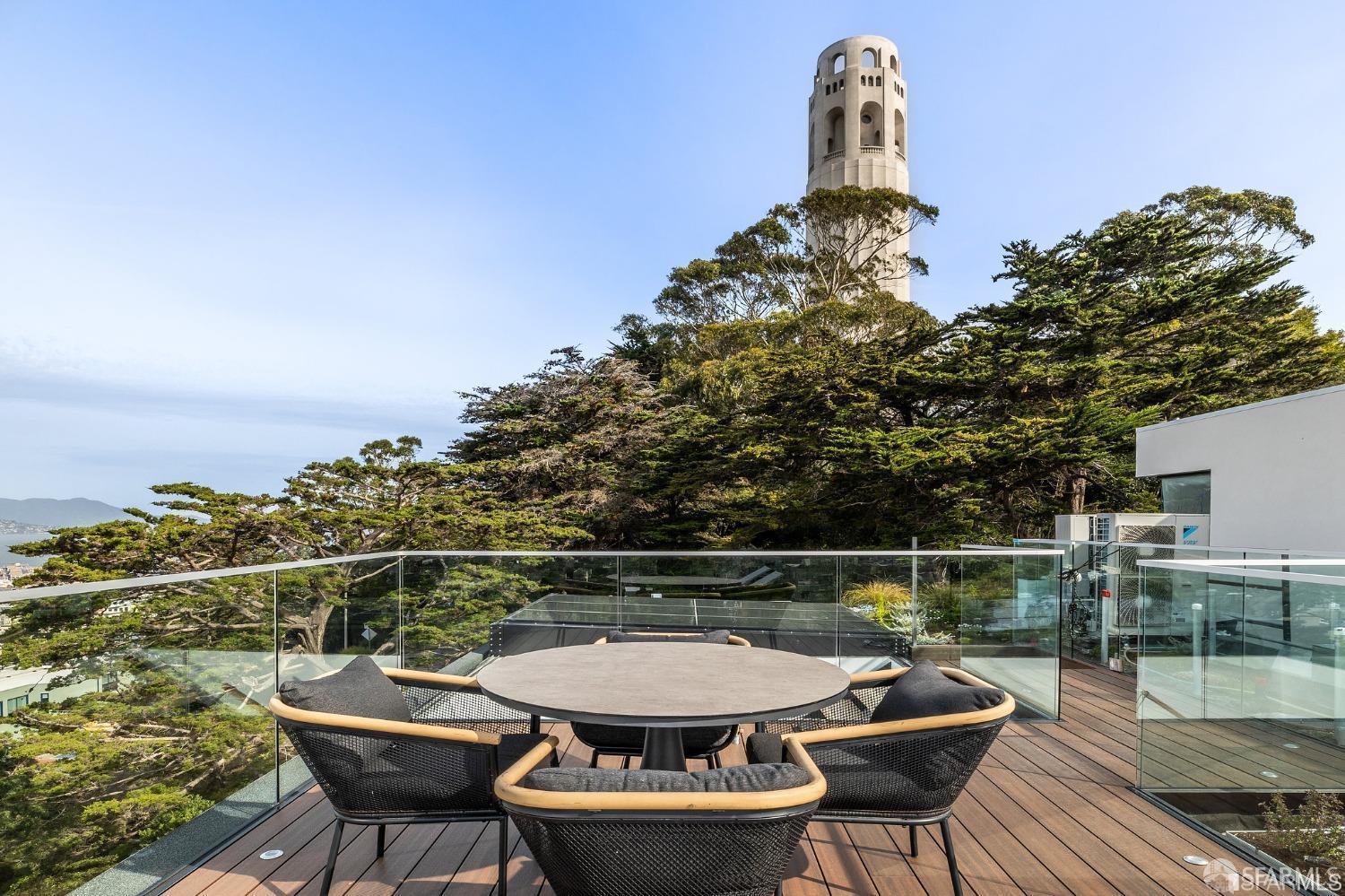 Detail Gallery Image 7 of 16 For 119 Telegraph Hill Blvd, San Francisco,  CA 94133 - 3 Beds | 4/1 Baths