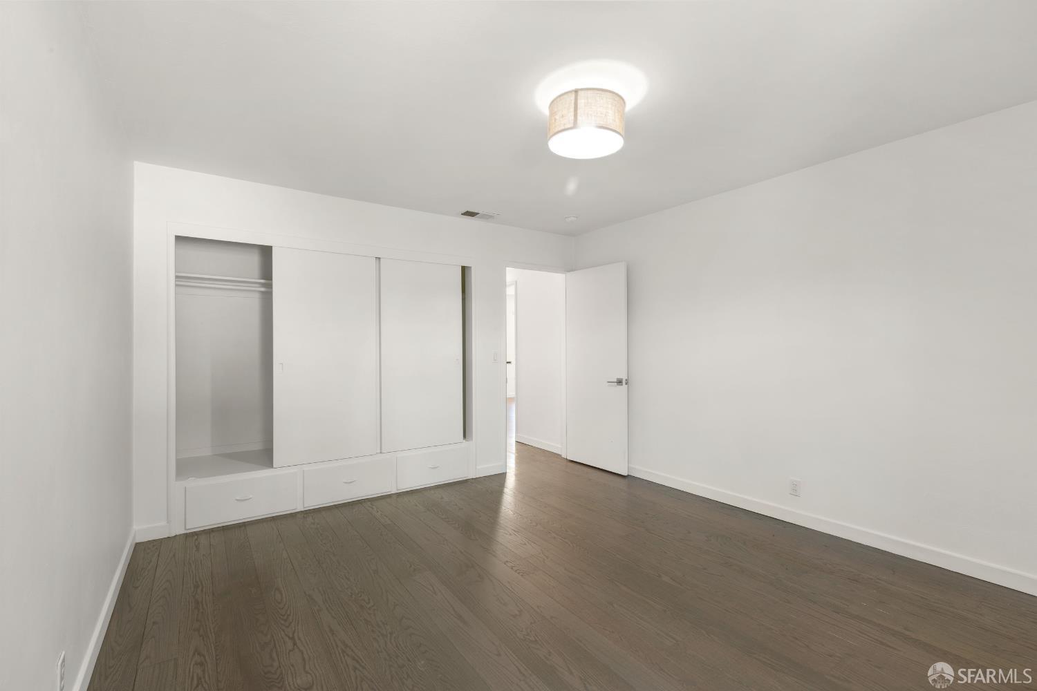 Detail Gallery Image 30 of 54 For 108 Inner Cir, Redwood City,  CA 94062 - 2 Beds | 1 Baths