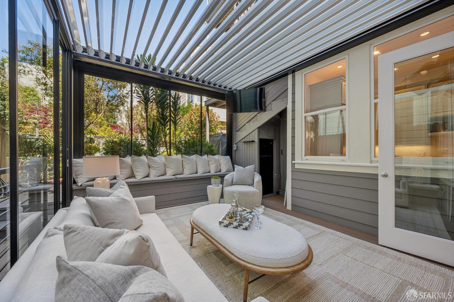 Detail Gallery Image 11 of 21 For 3920 Sacramento St, San Francisco,  CA 94118 - 3 Beds | 2 Baths