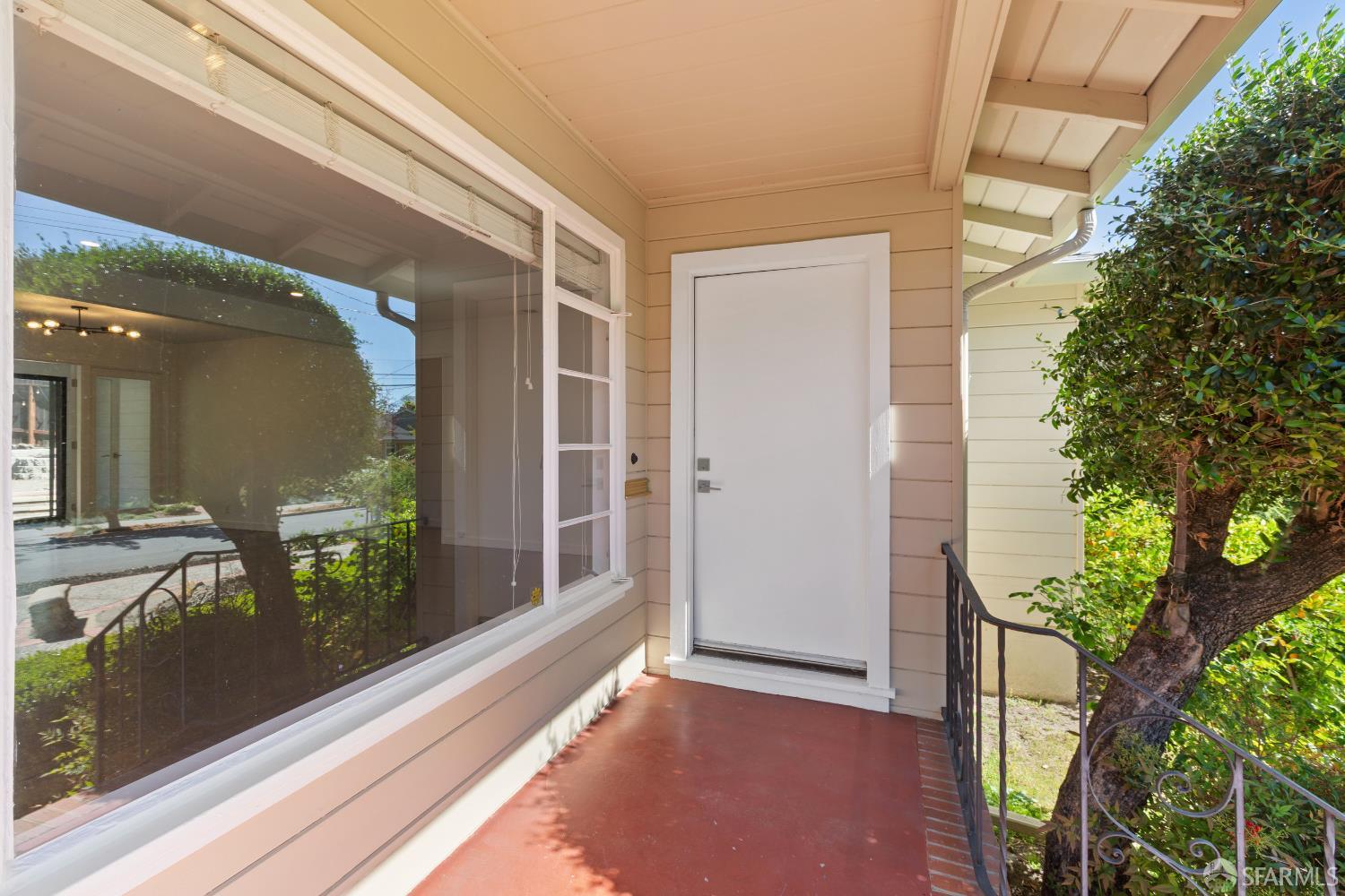 Detail Gallery Image 7 of 54 For 108 Inner Cir, Redwood City,  CA 94062 - 2 Beds | 1 Baths