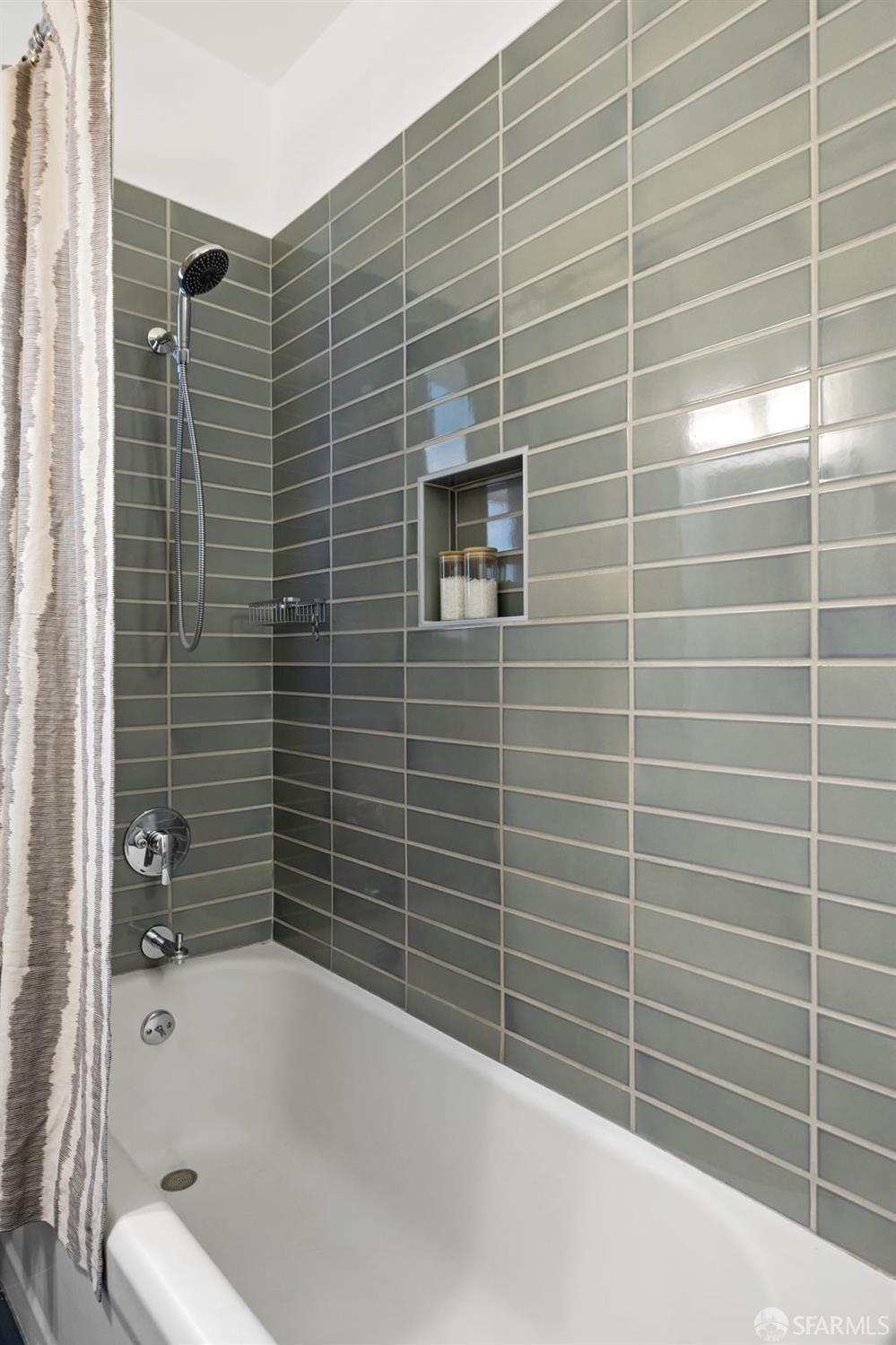 Detail Gallery Image 20 of 40 For 158 Carmel St, San Francisco,  CA 94117 - 2 Beds | 1 Baths