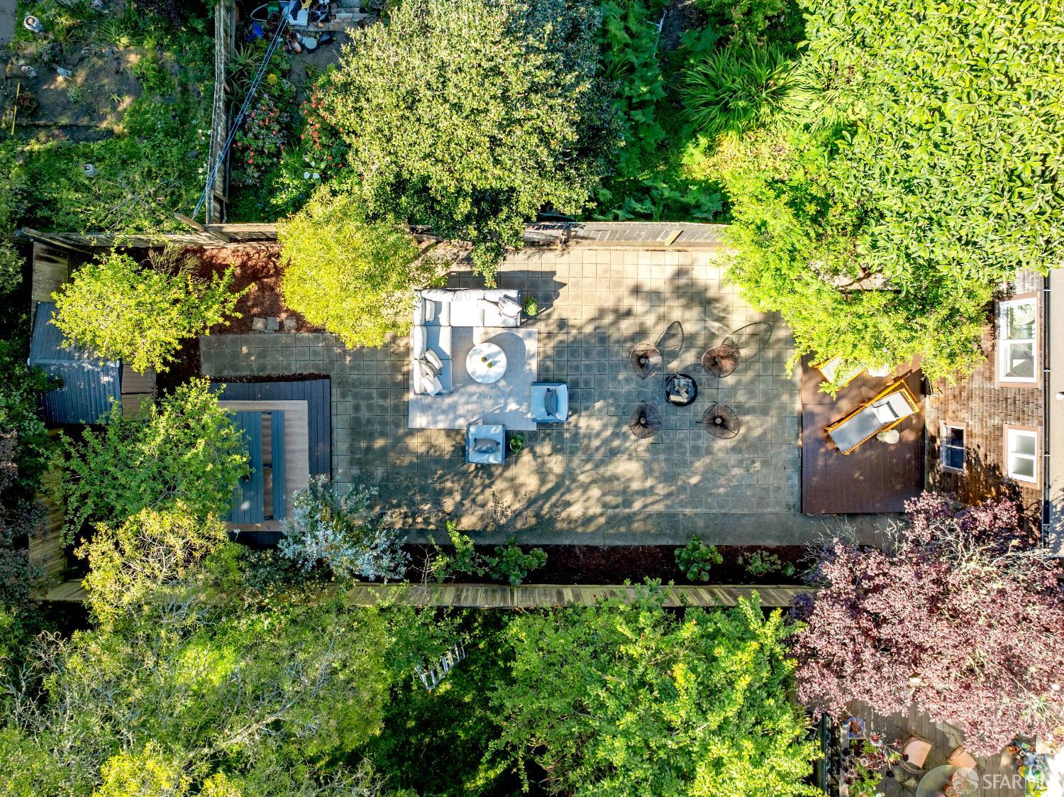 Detail Gallery Image 68 of 73 For 1819 8th Ave, San Francisco,  CA 94109 - 3 Beds | 2 Baths