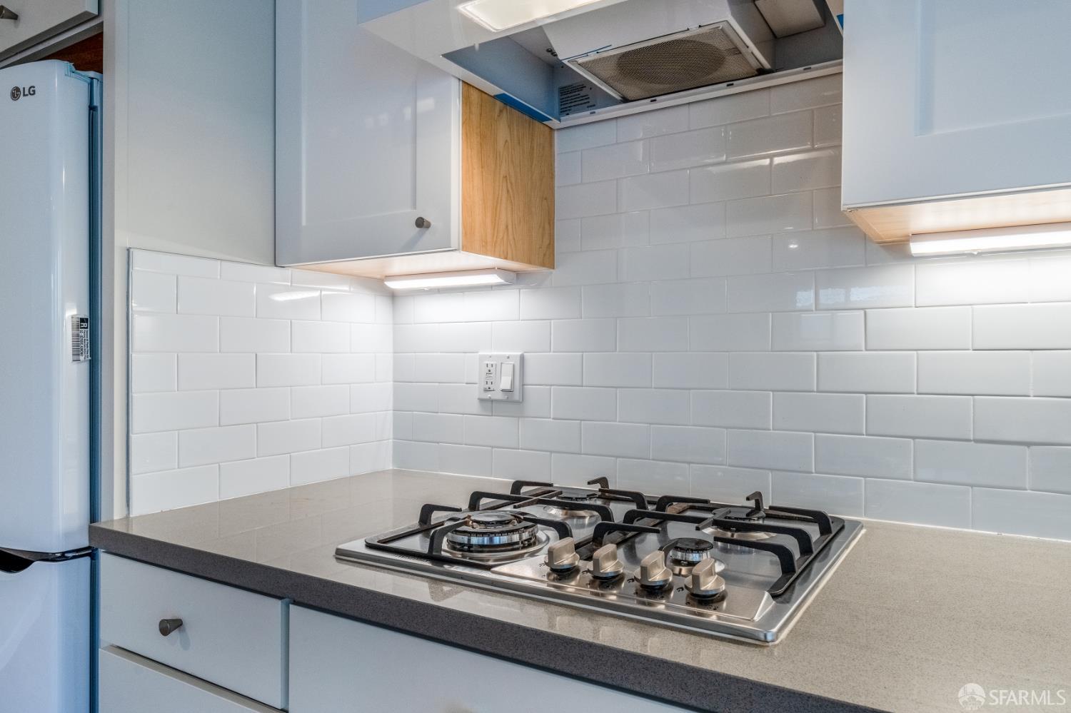 Detail Gallery Image 11 of 88 For 938 Kearney St, El Cerrito,  CA 94133 - 8 Beds | 8/2 Baths