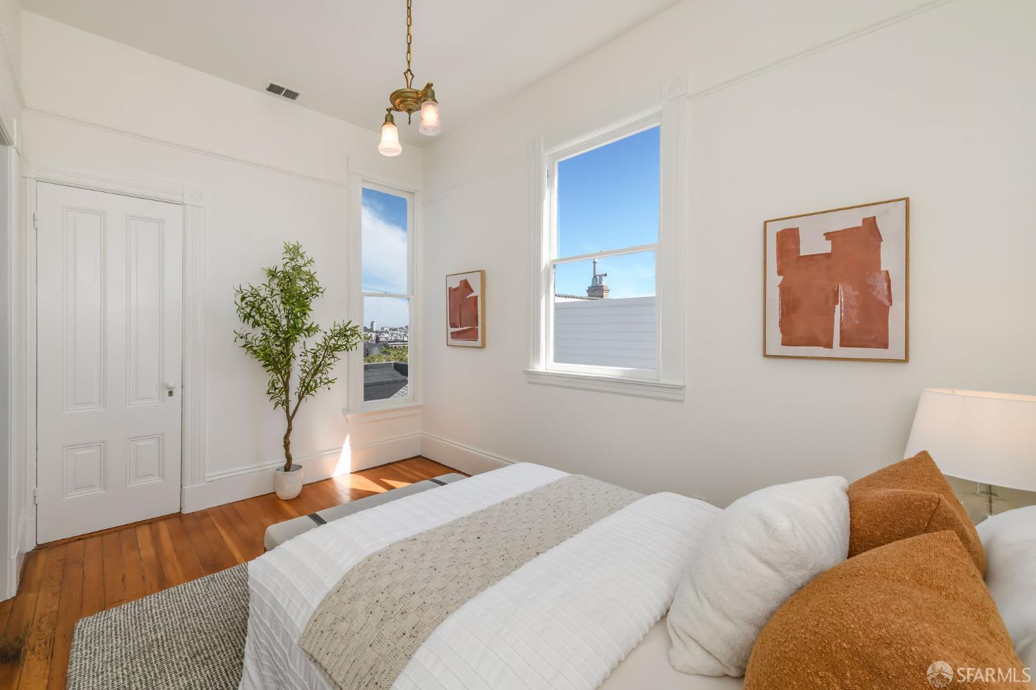 Detail Gallery Image 15 of 45 For 1953 Eddy St, San Francisco,  CA 94115 - – Beds | – Baths