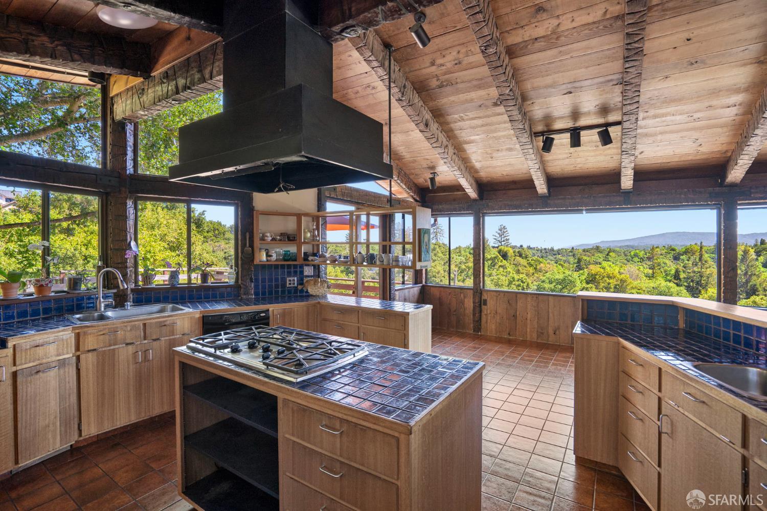 Detail Gallery Image 10 of 51 For Address Is Not Disclosed, Woodside,  CA 94062 - 3 Beds | 3 Baths