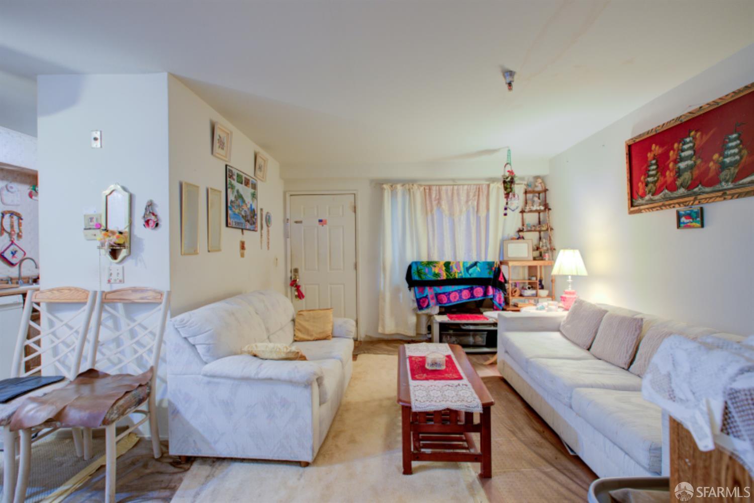 Detail Gallery Image 5 of 22 For 711 S Bayshore Blvd #10,  San Mateo,  CA 94401 - 1 Beds | 1 Baths