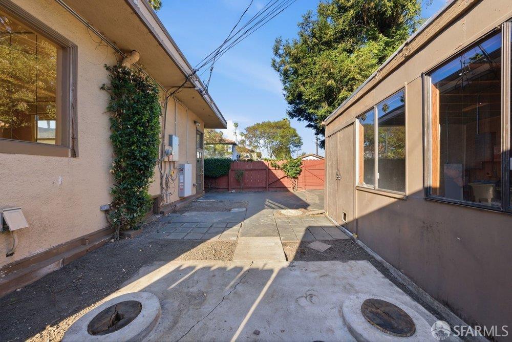 Detail Gallery Image 67 of 82 For 1208 Martin Ave, San Jose,  CA 95126 - 2 Beds | 2 Baths