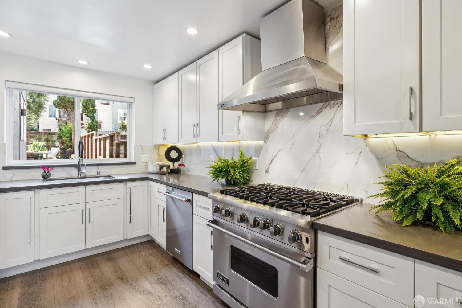 Detail Gallery Image 10 of 43 For 456 Kansas St #1,  San Francisco,  CA 94107 - 3 Beds | 2 Baths