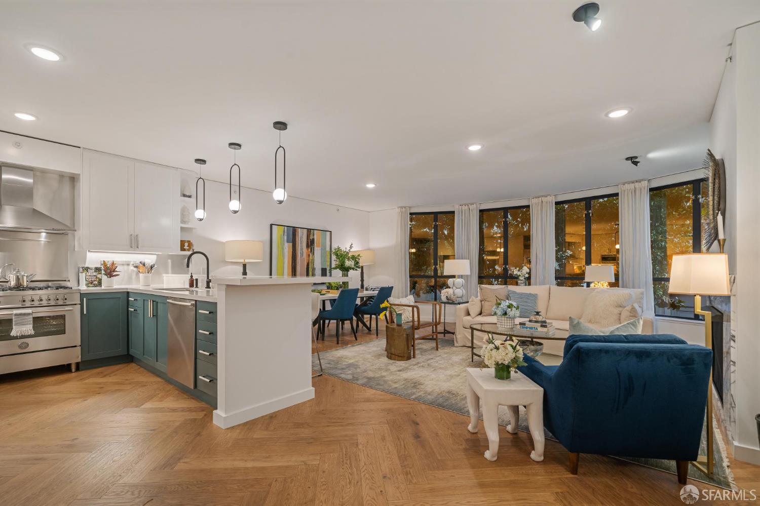 Photo #1: 426114544 Listing: Photo #1