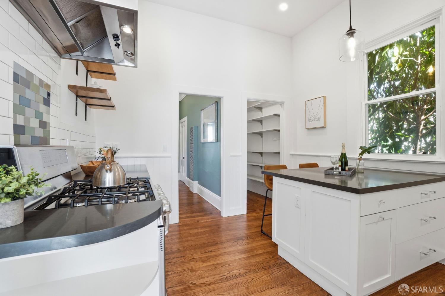 Photo #12: 426115870 Listing: Photo #12