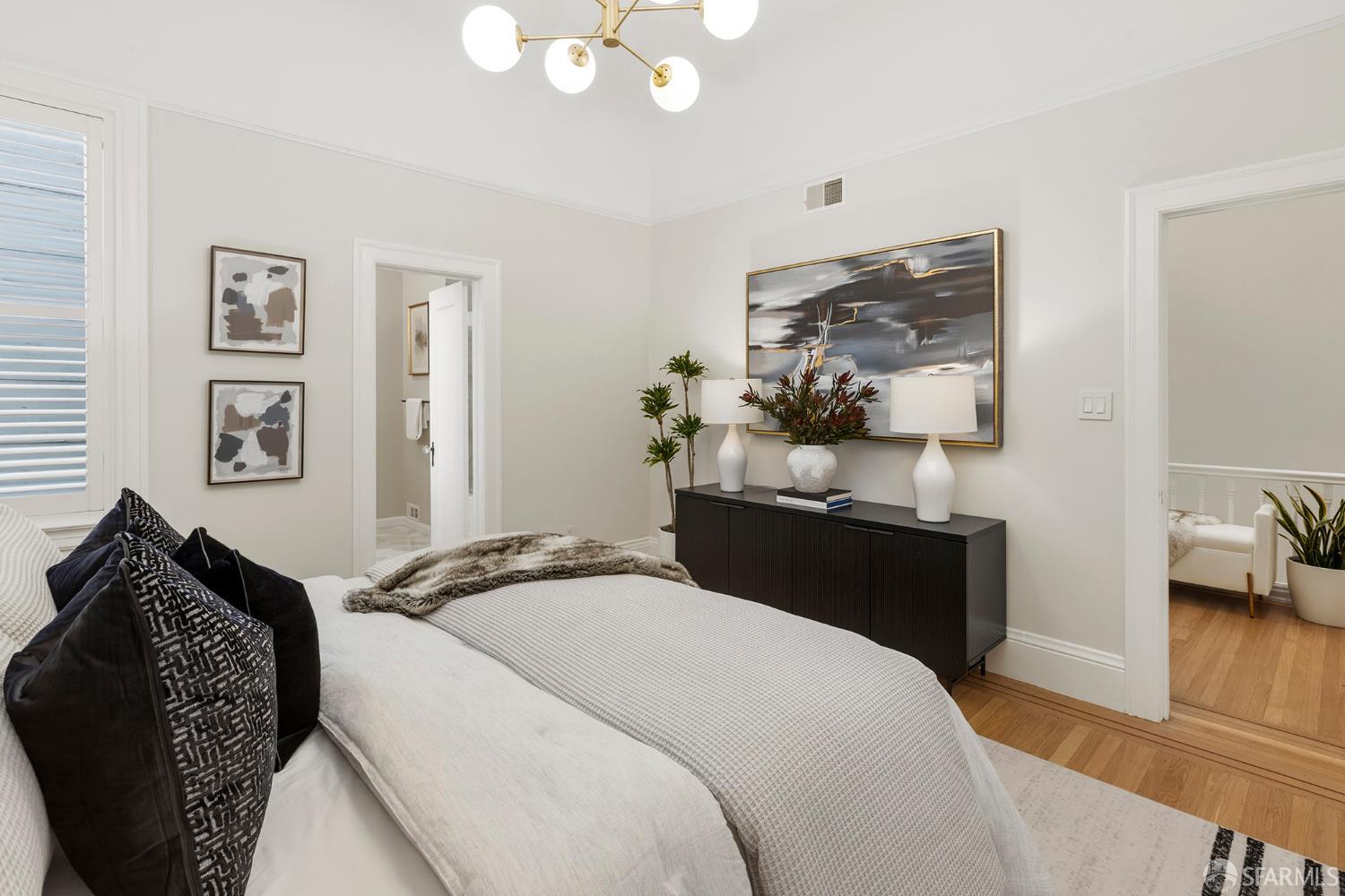Detail Gallery Image 37 of 61 For 3036 Pierce St, San Francisco,  CA 94123 - 3 Beds | 2 Baths