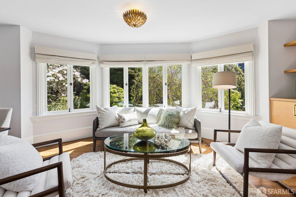 Detail Gallery Image 30 of 76 For 2649 Green St, San Francisco,  CA 94123 - 6 Beds | 6/1 Baths