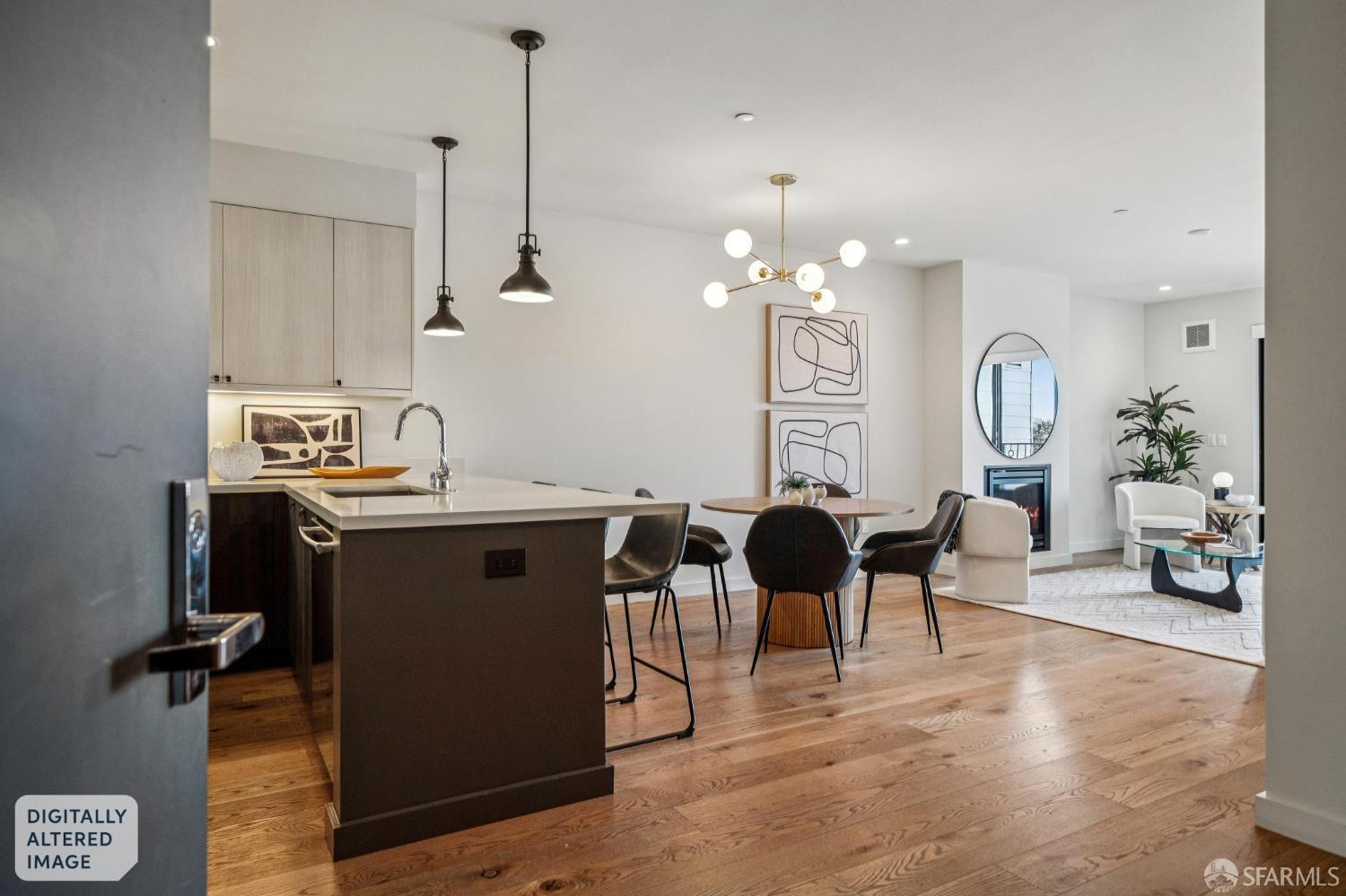 Photo #4: 426115489 Listing: Photo #4