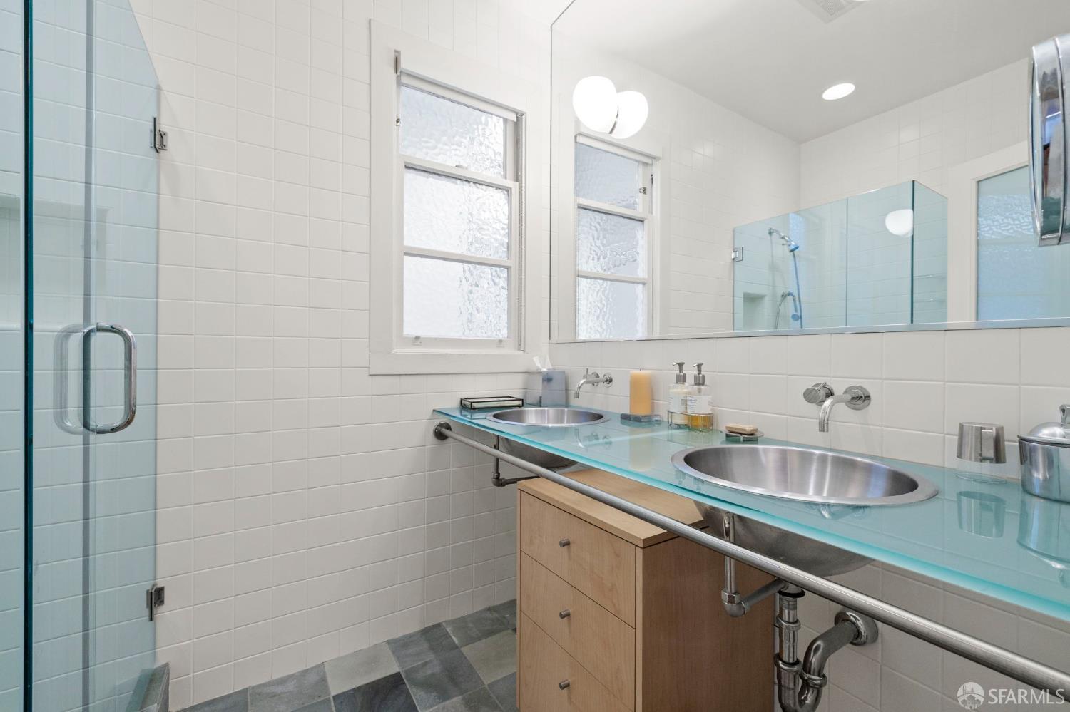Detail Gallery Image 50 of 64 For 1360 Montgomery St #2,  San Francisco,  CA 94133 - 1 Beds | 1 Baths