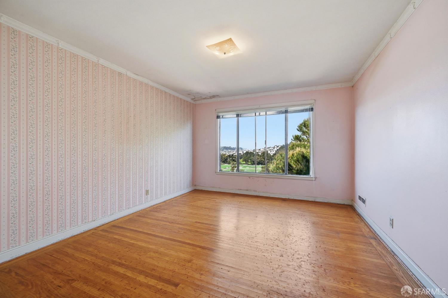 Detail Gallery Image 25 of 43 For 77 Lapham Way, San Francisco,  CA 94112 - 2 Beds | 1 Baths