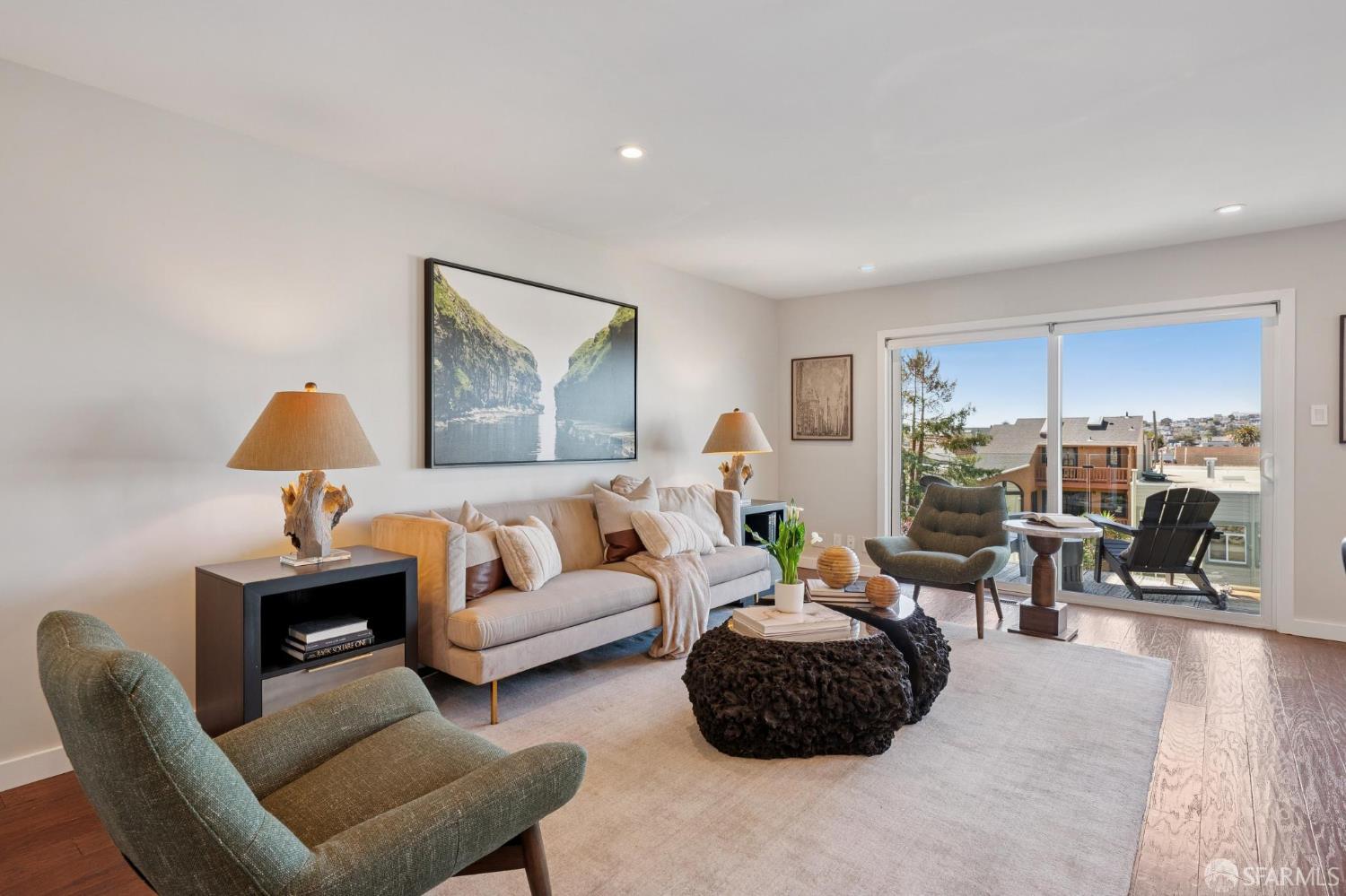 Detail Gallery Image 3 of 38 For 531 16th Ave, San Francisco,  CA 94118 - 4 Beds | 3 Baths