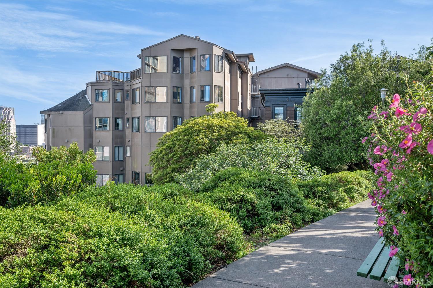 Photo #37: 426112731 Listing: Photo #37