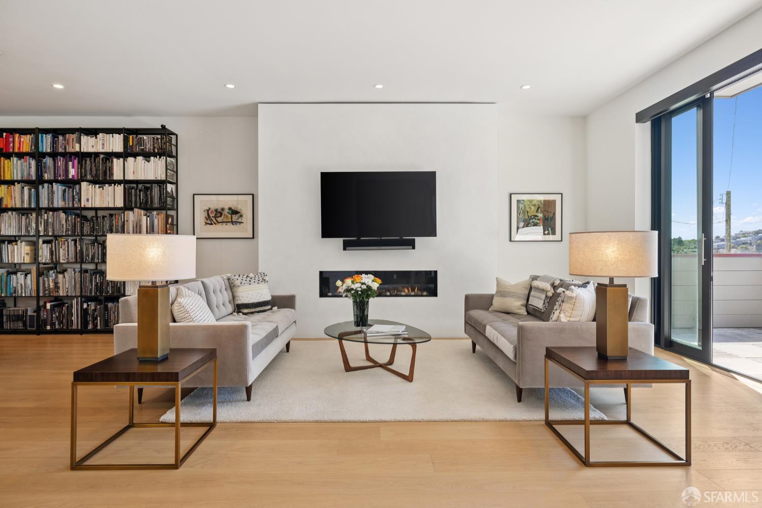 Detail Gallery Image 4 of 56 For 55 Hiliritas Ave, San Francisco,  CA 94131 - 4 Beds | 3/1 Baths