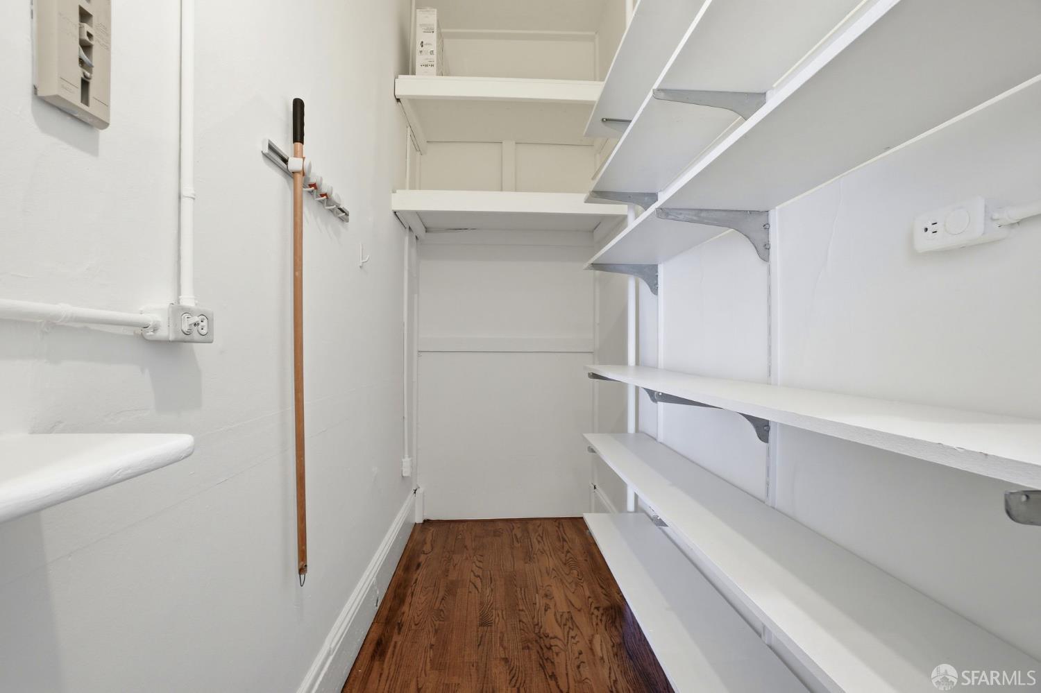 Photo #13: 426115870 Listing: Photo #13